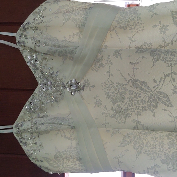 NWT Strapless wedding dress by Camille LA Vie - Picture 3 of 17